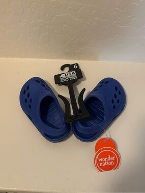 Wonder Nation Kids' Blue Clog Shoes - Size 6